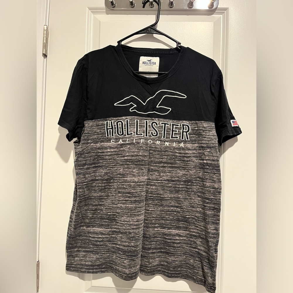 Hollister Classic Black Tee